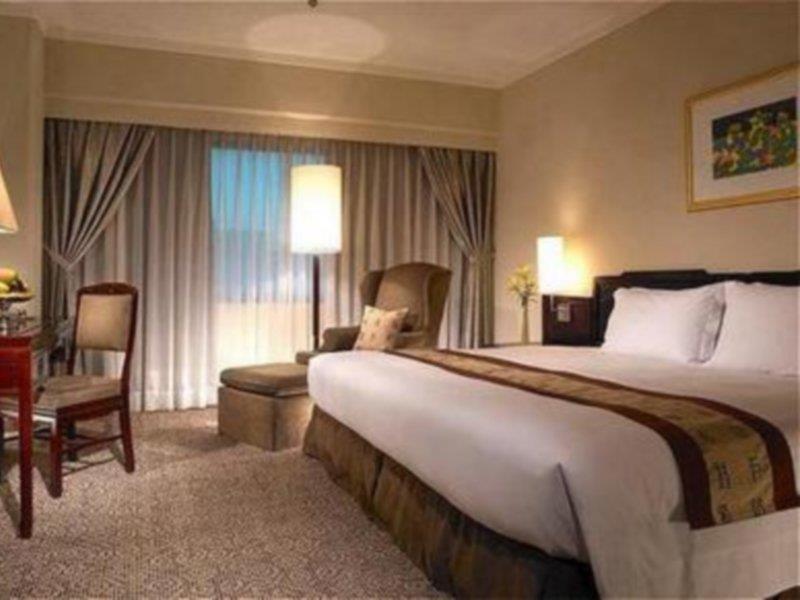 The Howard Plaza Hotel Ταϊπέι Δωμάτιο φωτογραφία A room at the hotel