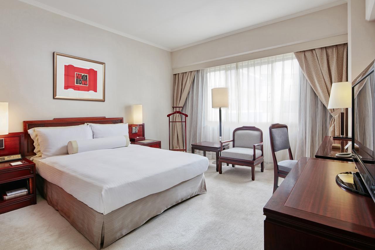 The Howard Plaza Hotel Ταϊπέι Εξωτερικό φωτογραφία A room at the hotel